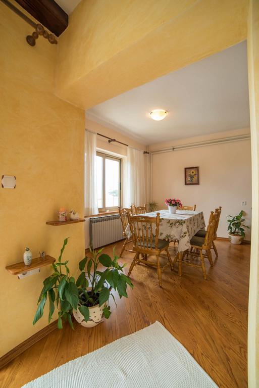 Apartment Anica Palit المظهر الخارجي الصورة